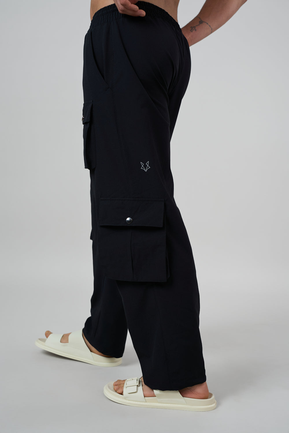 Canyon HowlFlex Cargo Track Pant - Oversized Fit Black