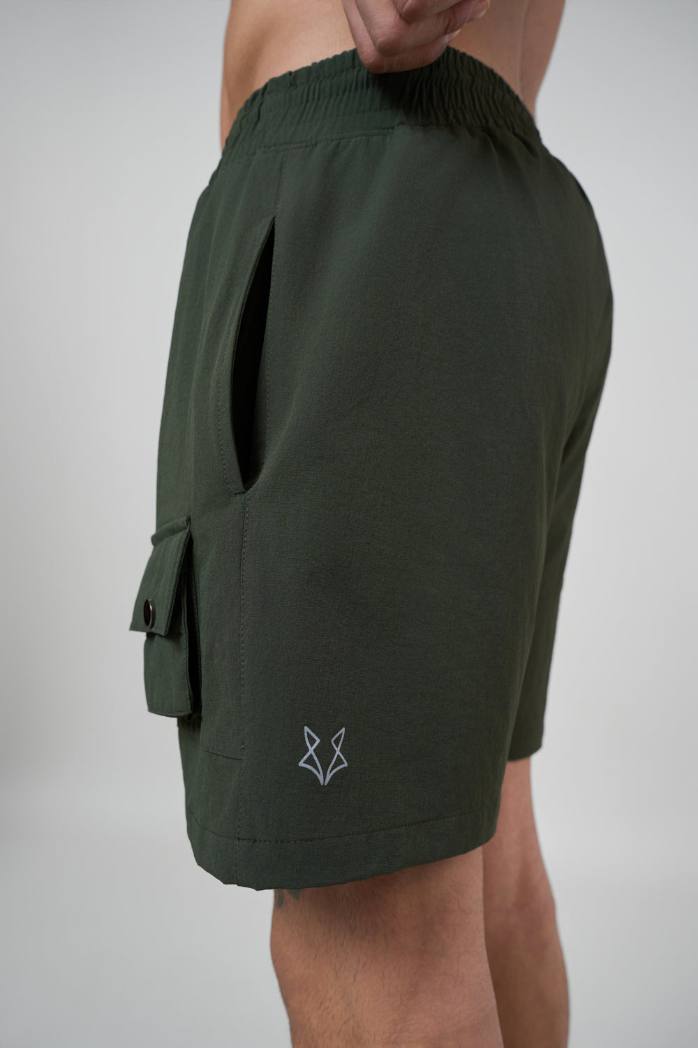 Oasis HowlFlex Shorts - 6" Inch Olive