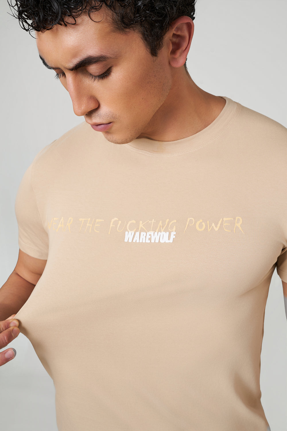 The Statement WolfKnit Sportswear Crewneck in Beige – Regular Fit for training or everyday wear